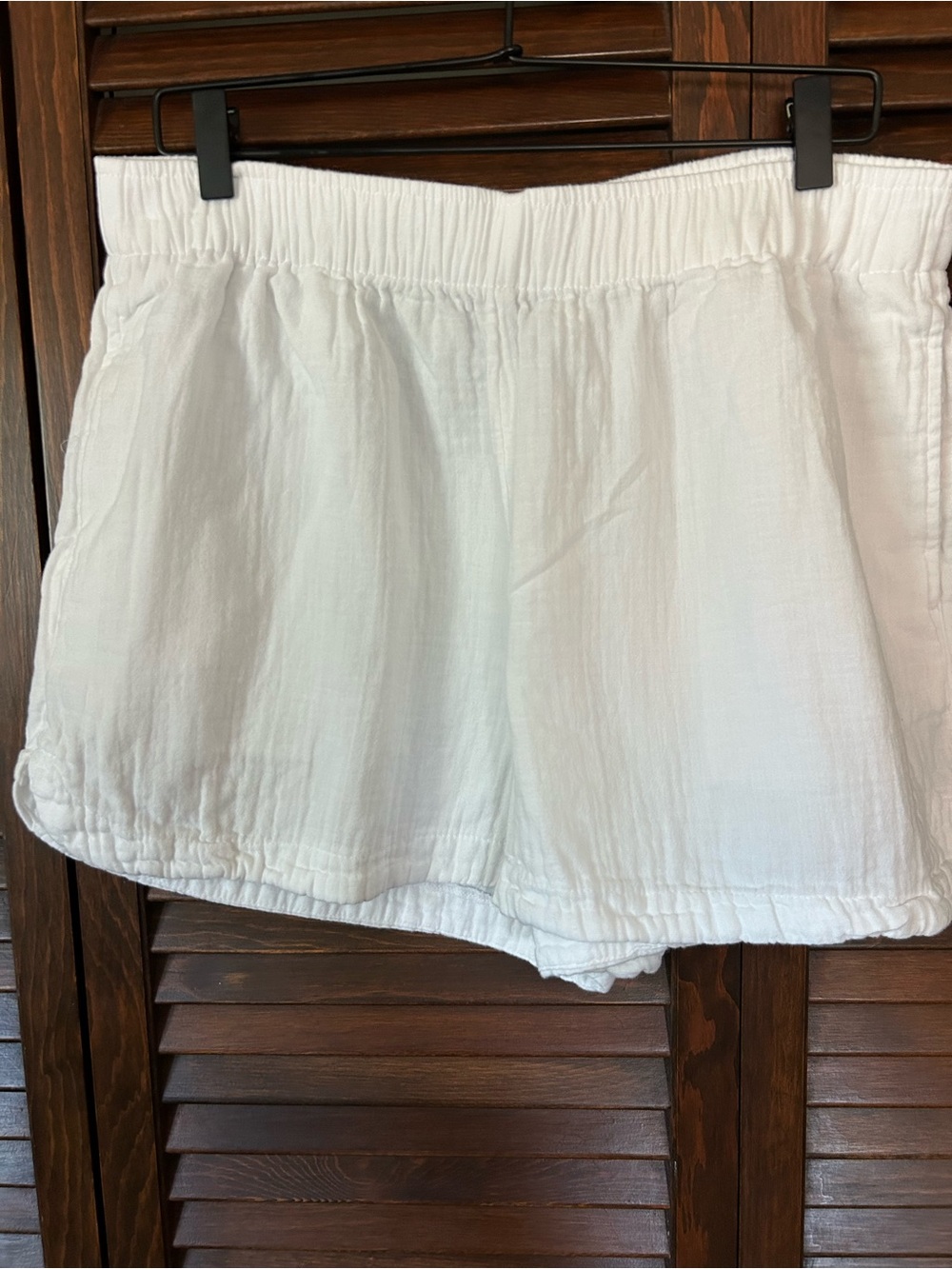 Old Navy White Elastic-Waist Cotton Shorts